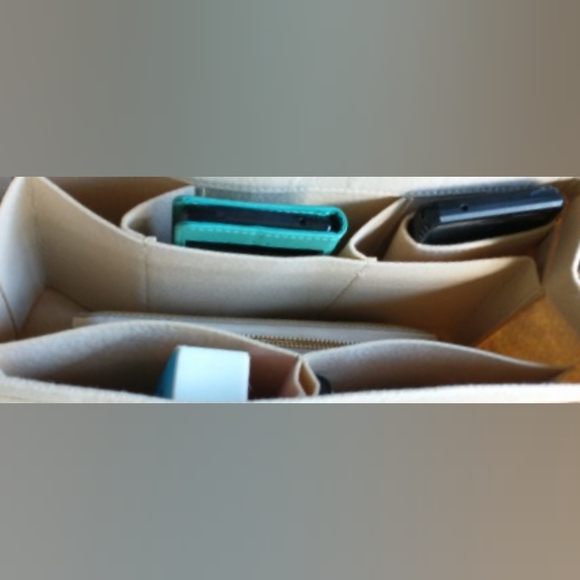 NWT khaki bag felt bag organizer/insert, two slip interior pockets, one full - Picture 4 of 6